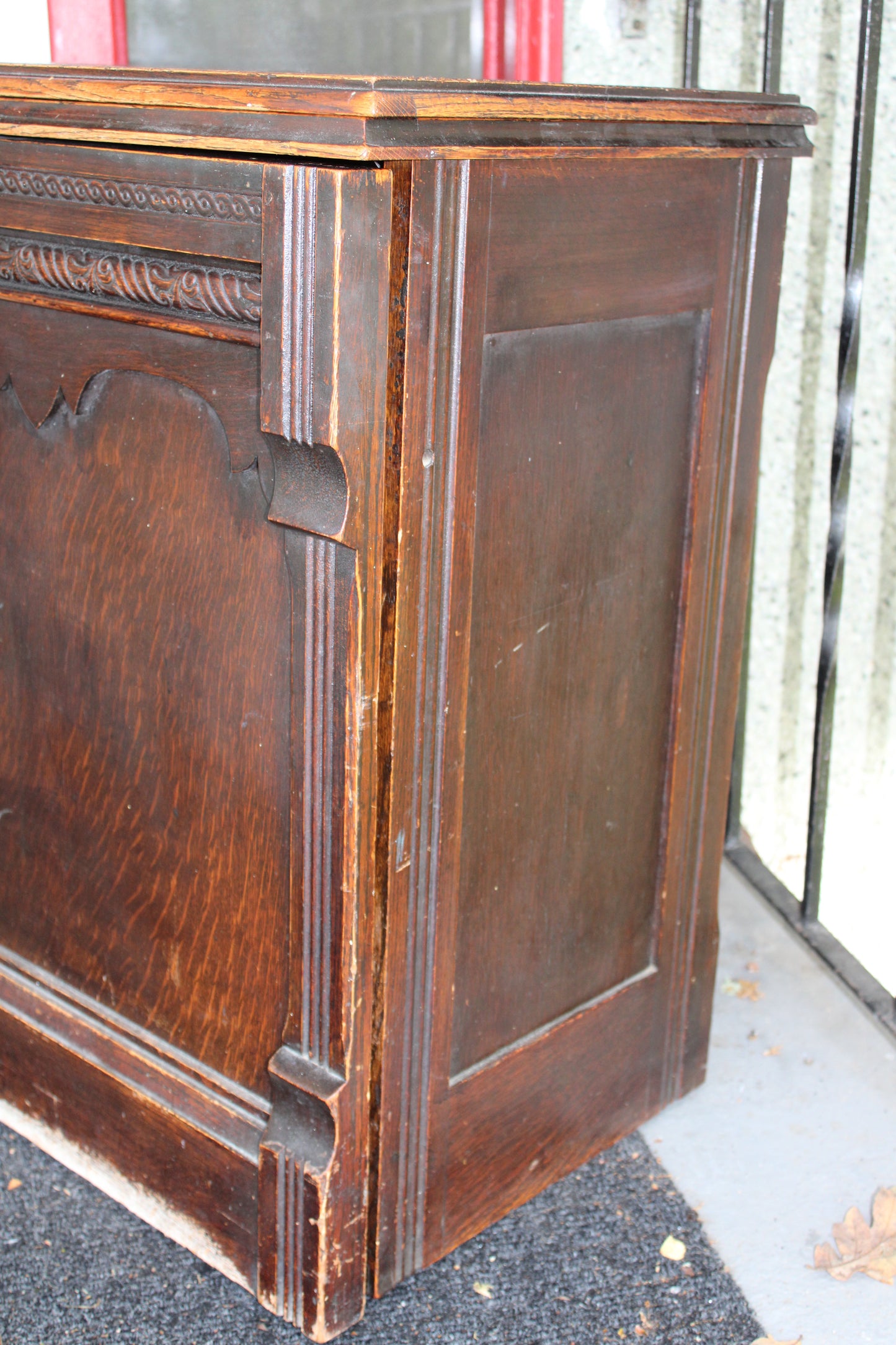 Early 20th Century Sewing Cabinet Tiger Oak wood - Treadle and Wheel